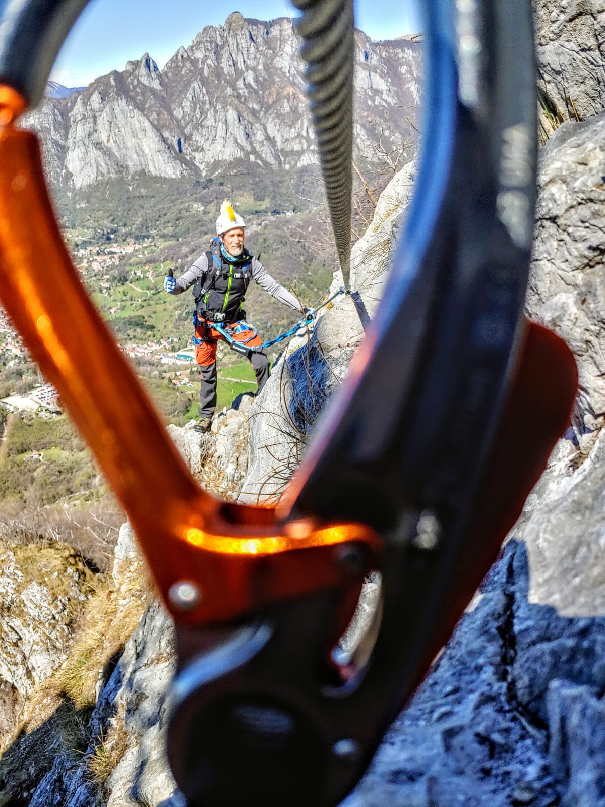 2205 lam arrampicata