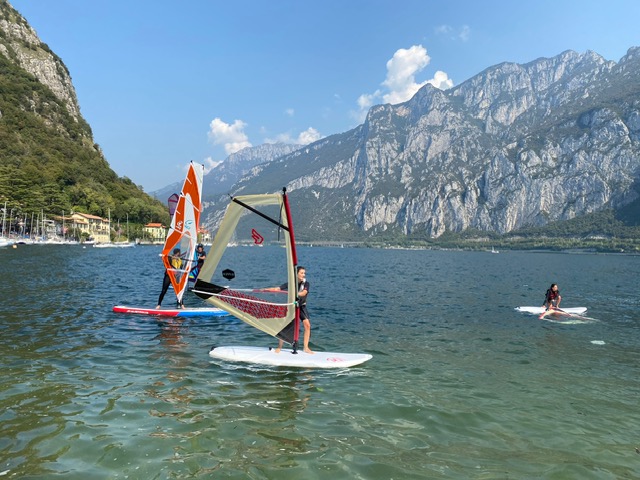 2305 esperienze windsurf