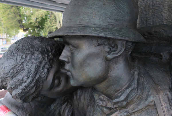41.4 monumento dettaglio